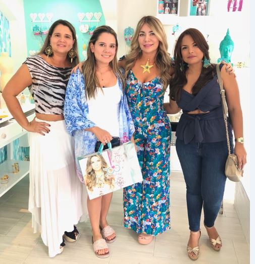 Karla Gómez, Ana Lucía Burbano, Xiomara Pérez y Yudi Reina.